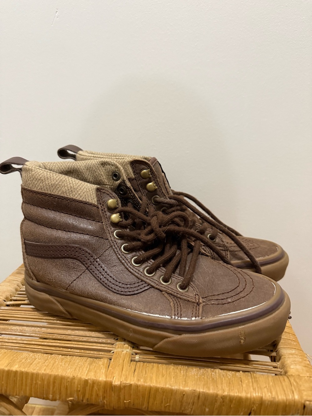Brown vans mte